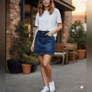 Street Flower Junior's NWT Vintage Dark Wash Denim/Jean Skort Size 11